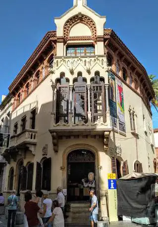 Fira Mercat Modernista de Canet de Mar