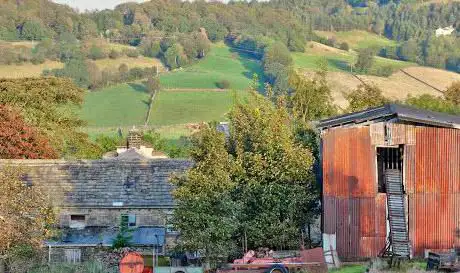 Photo de Holmfirth Cliff