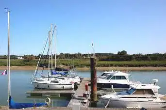 Port d etaple