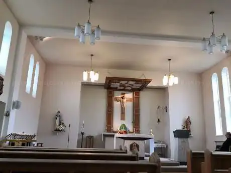 Photo de Holy Family R C Church