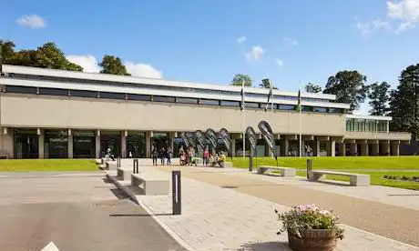 Photo de St Fagans museum visitor centre & foyer