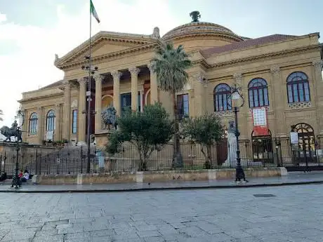 Piazza verdi  Palermo