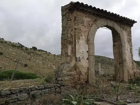 Photo de Ruderi Monastero San Michele Arcangelo 