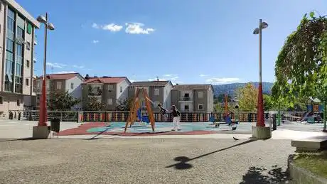 Parque Infantil Avd do Regato