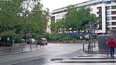 Photo de Square de la Madone
