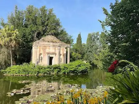 Photo de Tempietto del lago delle ninfee