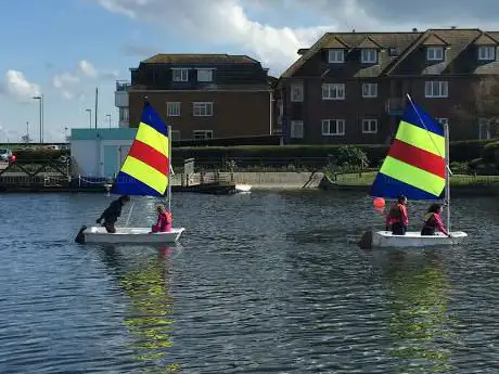 Mewsbrook Park Pedalo & Boat Hire