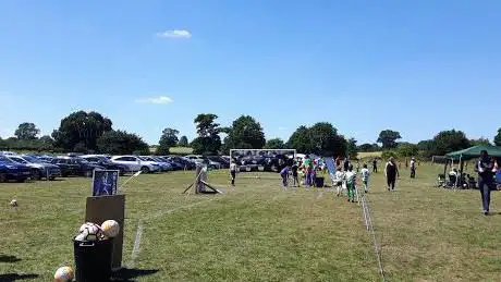 Photo de Barnsley Hall Playing Field
