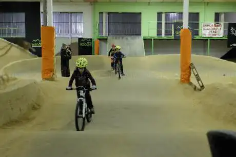 Photo de THE INDOOR JOTA