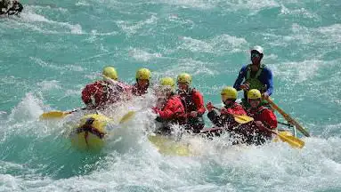 Photo de SoÄa rafting d.o.o. - since 1989