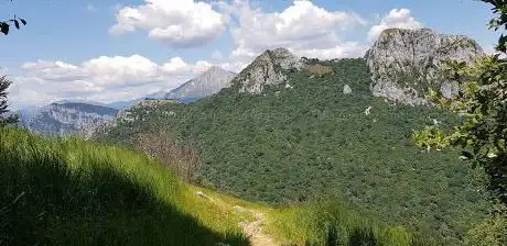 Photo de Palo delle antenne vicino al Cornizzolo