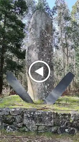 Monumento avión caÃ­do