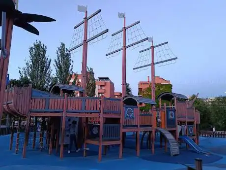 Photo de Parque infantil Barco de Aventuras