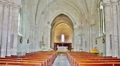 Photo de Église Notre-Dame-des-Anges d'Angles à pied