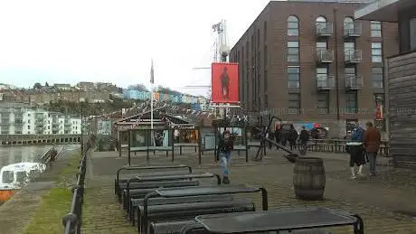 Photo de Brunel Square
