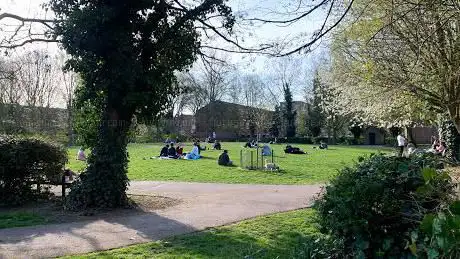 Photo de Butterfield Green