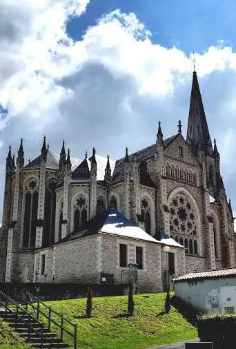 Photo de Église Notre-Dame-de-l'Assomption d'Aigrefeuille-sur-Maine