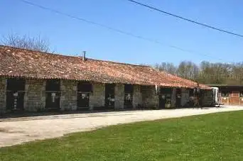 Photo de Equestrian Center Frégonnière Ecurat-Saintes
