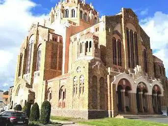 Photo de Church of the Sacred Heart
