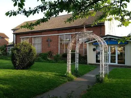Photo de Dene Holm Church
