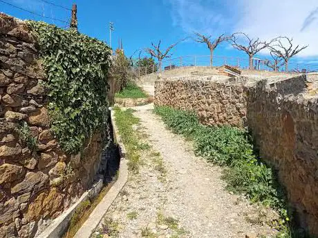 Talarn Castle. Remains