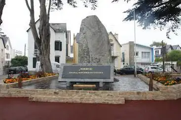 Monument 