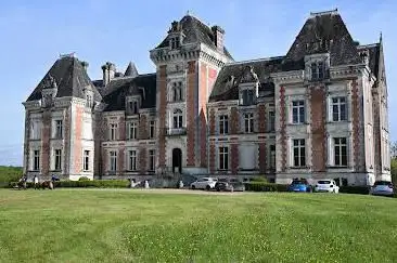 Photo de Le Château de Puycharnaud