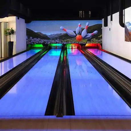 Bowling Bistro Bar 101