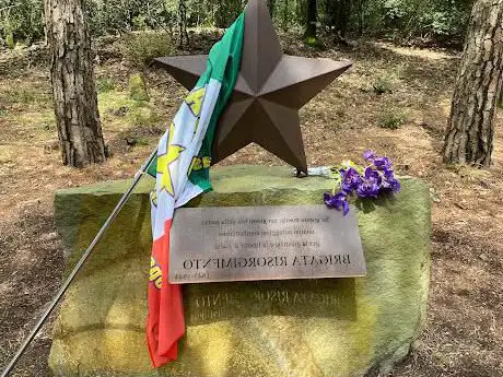 Photo de Monte Pausillo - Cippo commemorativo 