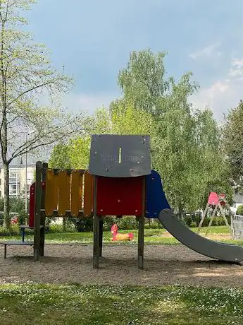 Photo de Aire de jeux pour enfants