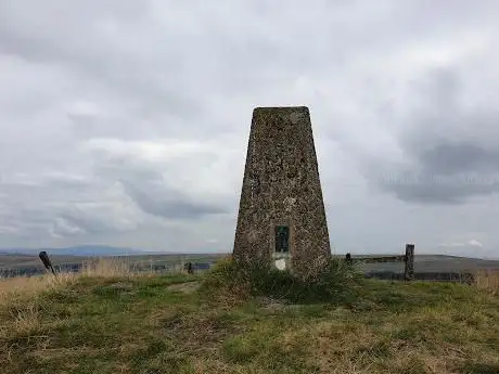 Photo de Hog Lowe Pike Trigpoint