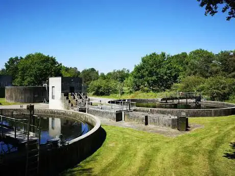 Uitzichtpunt waterzuiveringsinstallatie