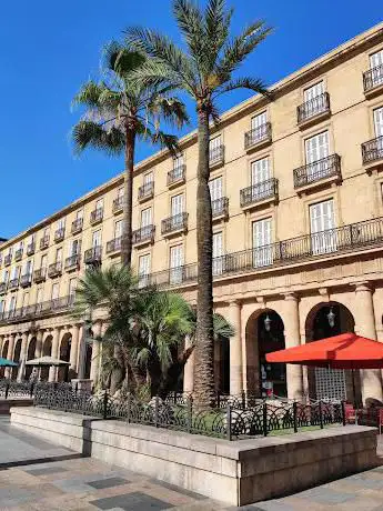 Photo de Plaza Nueva