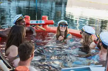 Photo de Skuna Hot Tub & BBQ Boats (HotTug UK)
