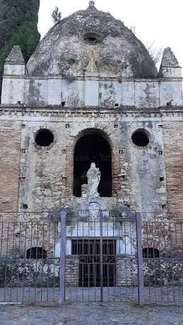 Photo de Grotta e Tempietto di S. Venera