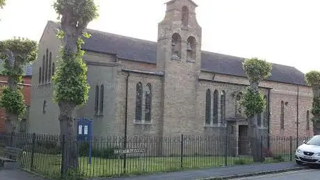 Photo de St Hugh Church