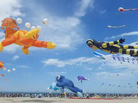 Photo de Spiaggia Pinarella di Cervia