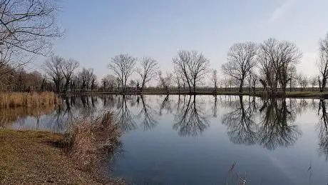 Photo de Lago Le Tesate
