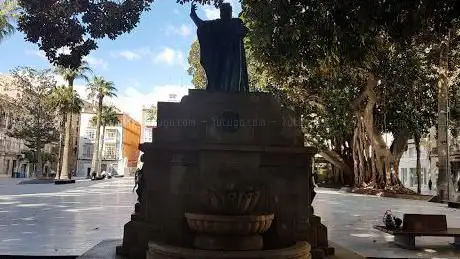 Photo de Monument to Isidoro Máiquez