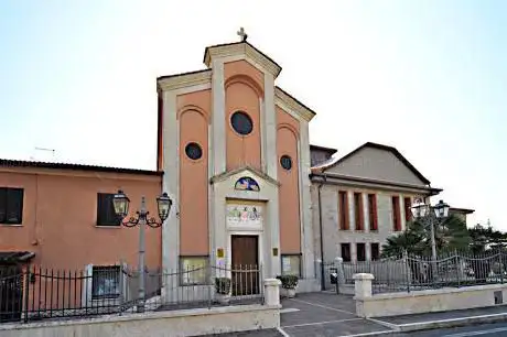 Photo de Church of the Blessed Heart of Jesus