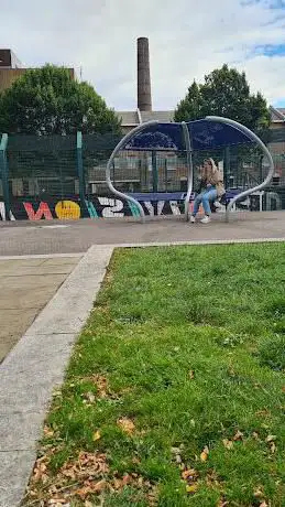 Photo de Chicksand Street park