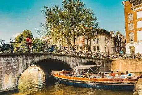 Pure Boats Amsterdam