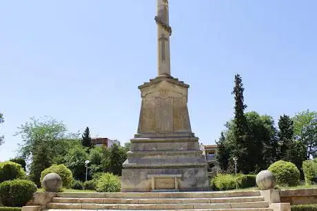 Photo de Monumento “Vidas Truncadasâ€.