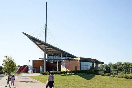 The Aquatic Center Ilébulle