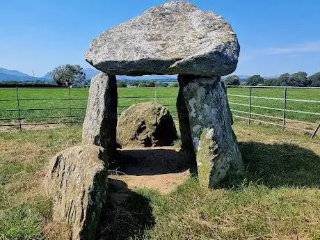 Bodowyr Burial Chamber