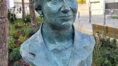 Buste Simone Veil