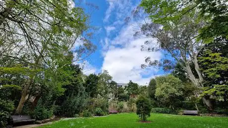 Photo de Fox Rosehill Garden