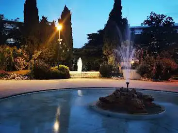 Photo de Square Carnot