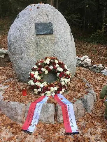Monument Lt Walter Flury