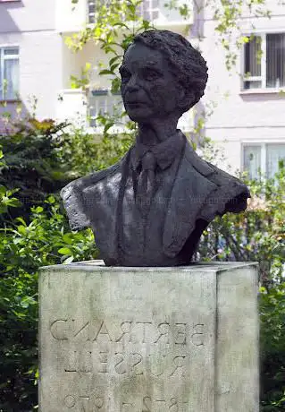 Photo de Bertrand Russell Statue